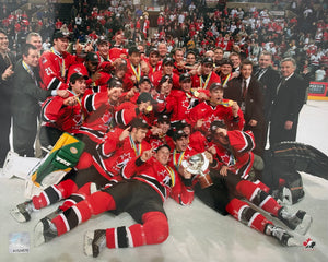 2005 Team Canada World Juniors Team Photo 8