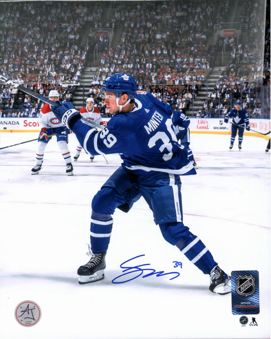 Fraser Minten Signed Toronto Maple Leafs 1st Game 8x10 Photo