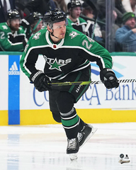 Pre-Order - Roope Hintz - Autographed Dallas Stars Reverse Retro 2.0 8x10 Photo