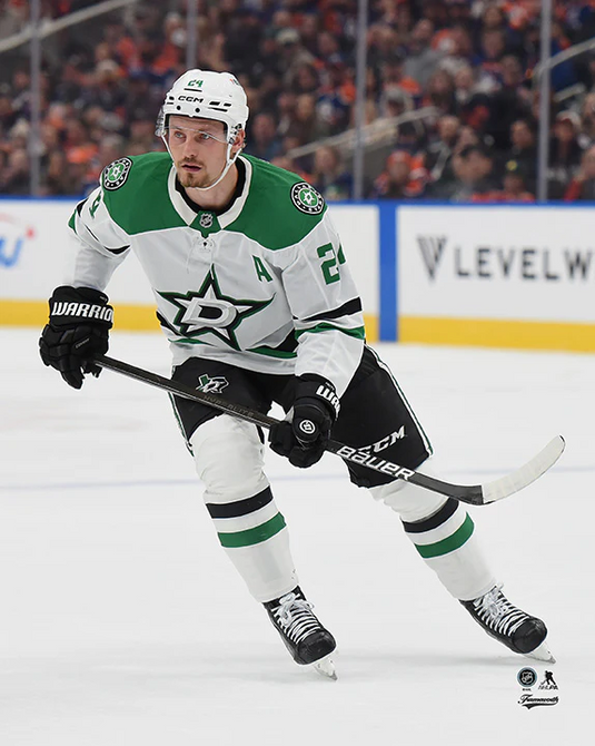 Pre-Order - Roope Hintz - Autographed Dallas Stars Away 8x10 Photo
