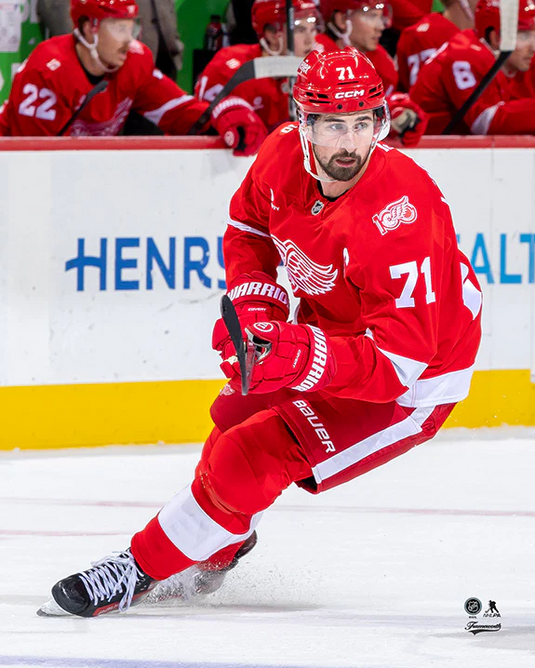 Pre-Order - Dylan Larkin - Autographed Detroit Red Wings Home 8x10 Photo