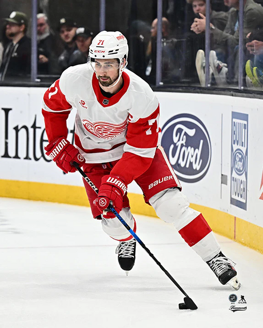 Pre-Order - Dylan Larkin - Autographed Detroit Red Wings Away 8x10 Photo