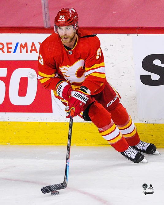 Pre-Order - Sam Bennett Autographed Calgary Flames Home 8x10 Photo