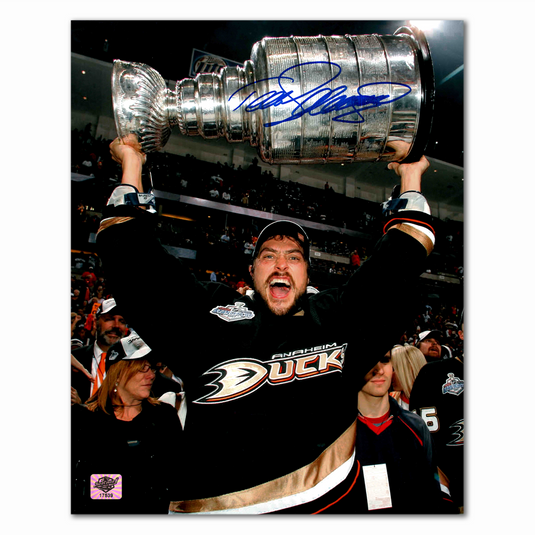 Teemu Selanne Autographed Anaheim Ducks 2007 Stanley Cup Champs 8x10 Photo